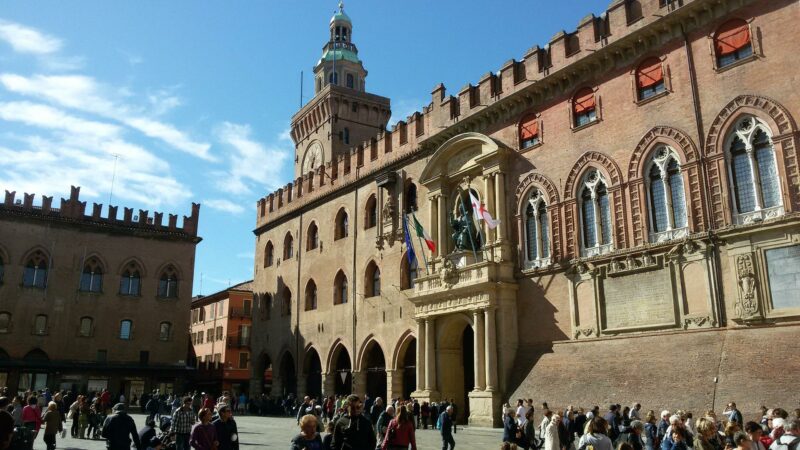 Piotrkowscy uczniowie wyjechali do Bolonii w ramach programu Erasmus+