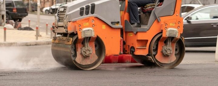 Inwestycje drogowe w regionie: S12, most w Sulejowie i przejście podziemne w Piotrkowie – rozmowa z ministrem infrastruktury Dariuszem Klimczakiem
