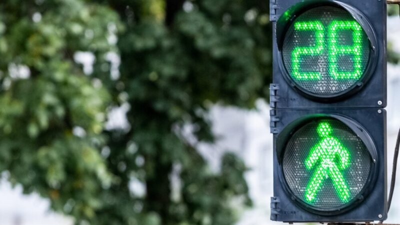 Pieszy potrącony na Al. Piłsudskiego w Piotrkowie – groźny wypadek!