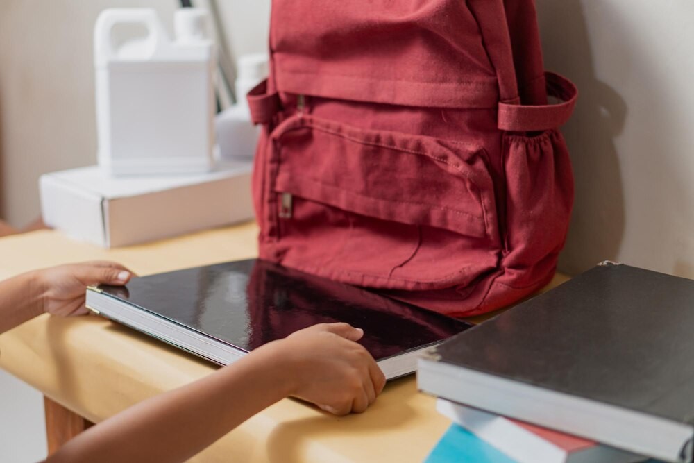 Miliony z Unii dla Powiatu Piotrkowskiego – ekologiczne inwestycje w edukację przyszłości