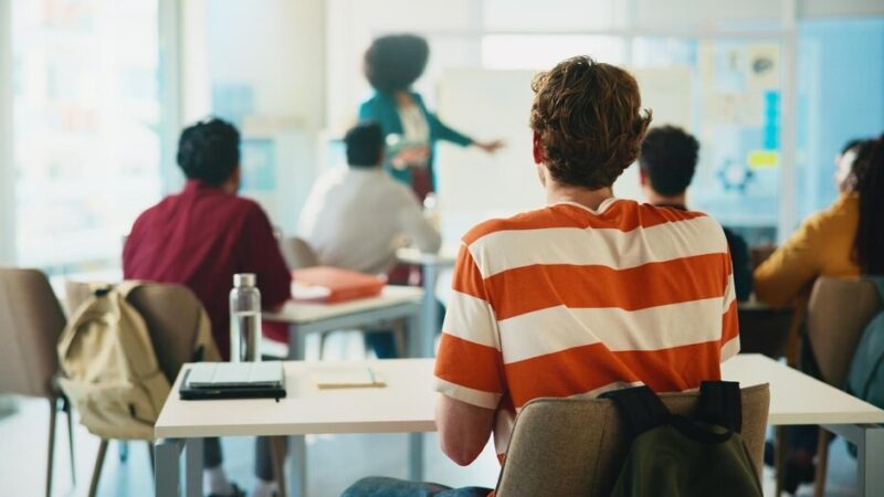 Maluchy z Woli Krzysztoporskiej z dumą rozpoczęły edukacyjną podróż
