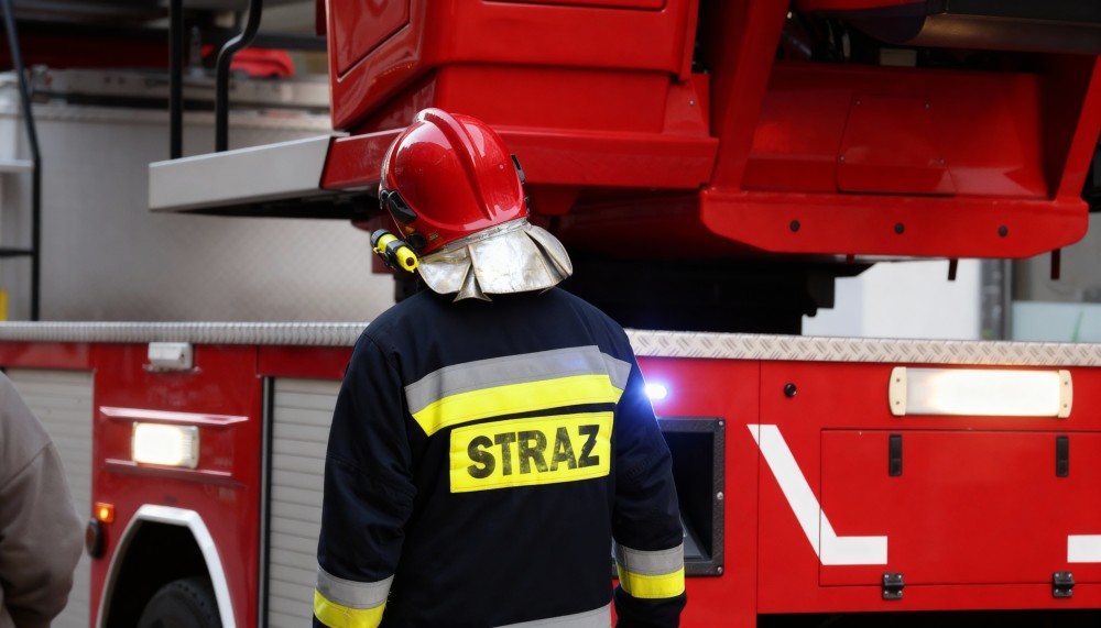 Nowe inwestycje w Woli Krzysztoporskiej: unijne wsparcie na termomodernizację i nowy wóz strażacki