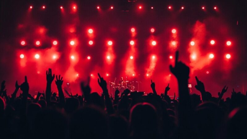 Kulturalne wydarzenia na zakończenie miesiąca: spektakle, warsztaty i koncerty!