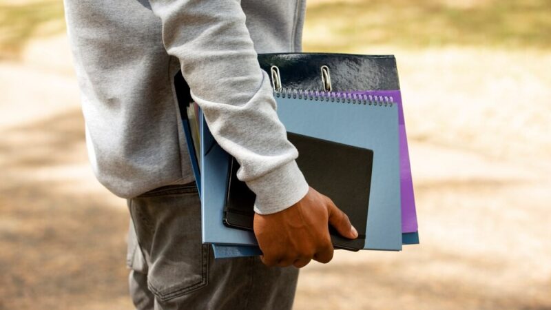 Kreatywne dźwięki w Mediatece: odkryj projektowanie muzyki z Musicon Care+