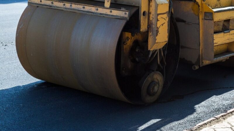 Przebudowa dróg w Sulejowie: Uszczyn i Nowa Wieś z nowymi nawierzchniami