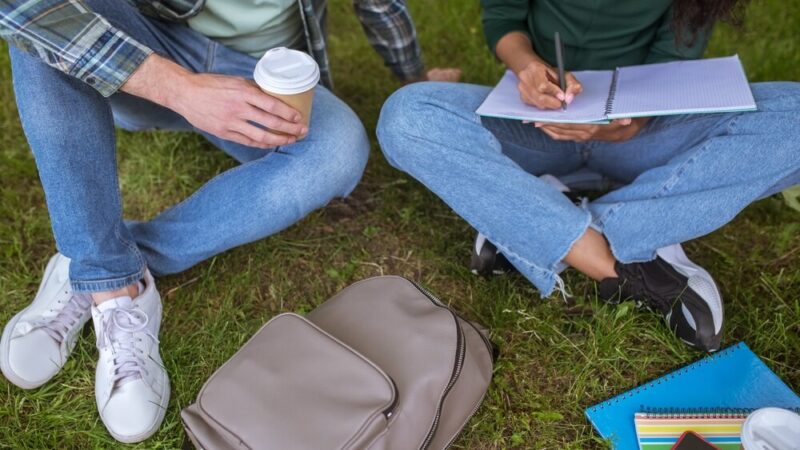 Uczniowie z Powiatu Piotrkowskiego ruszają na kulturalne „Wyjście z klasą