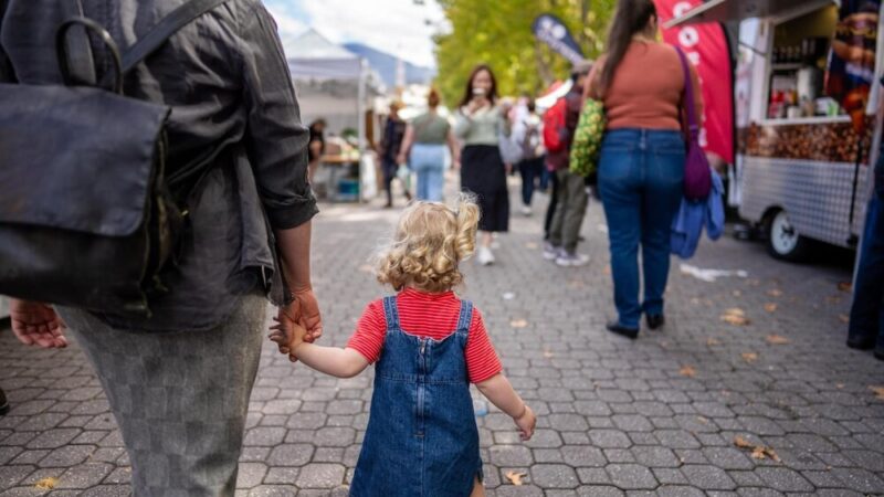 Wsparcie dla seniorów w Rozprzy dzięki nowym usługom sąsiedzkim