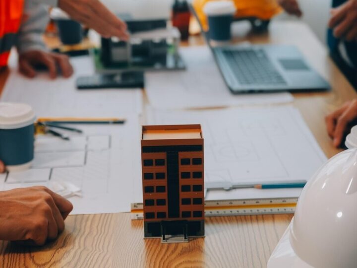 Gmina Rozprza zainwestuje w termomodernizację budynków publicznych dzięki unijnemu wsparciu