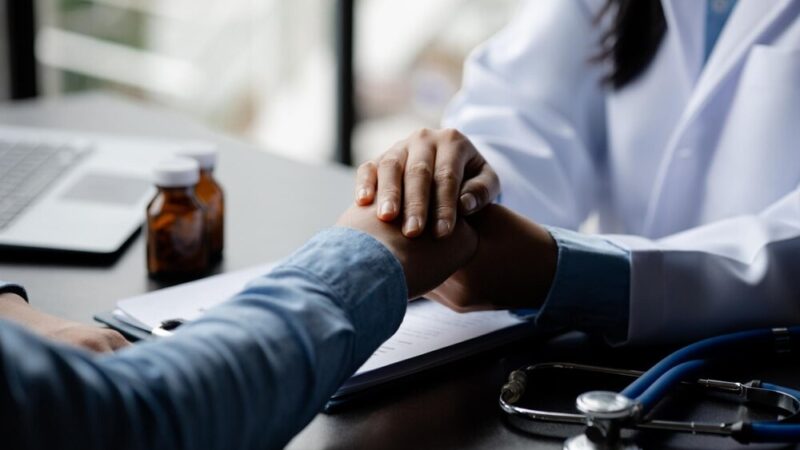 Siłownia na świeżym powietrzu w Bogdanowie: zdrowie i wspólnota w sercu wsi