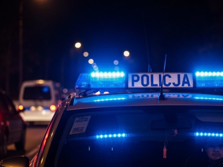 Zatrzymany 35-latek ukrywający się przed wymiarem sprawiedliwości schował się w wersalce