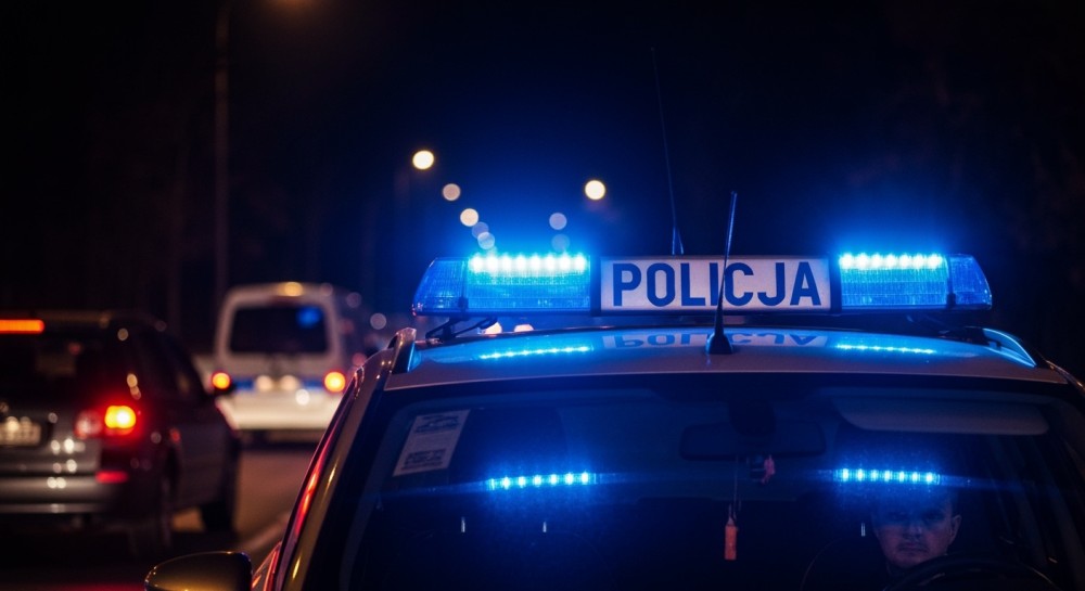 Zatrzymany 35-latek ukrywający się przed wymiarem sprawiedliwości schował się w wersalce