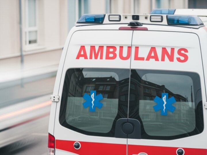 Policja w Piotrkowie wspiera bezdomnych w walce z zimowym zagrożeniem