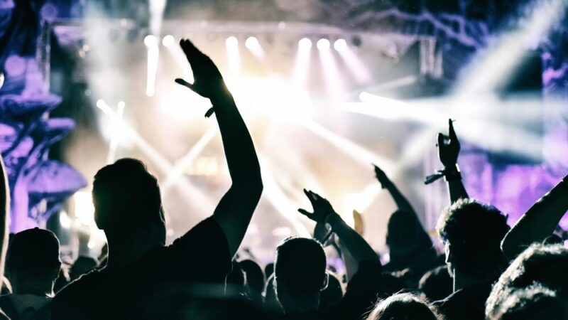 Fabulous Equinox Orchestra w MOK-u: Niezapomniana impreza, która porwała Piotrków!