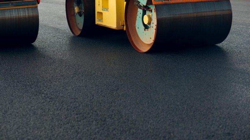 Nowe fundusze na kluczowe inwestycje drogowe w powiecie piotrkowskim