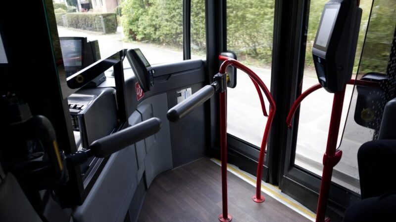 Powrót do przeszłości: archiwalne zdjęcia piotrkowskich autobusów w nowym świetle