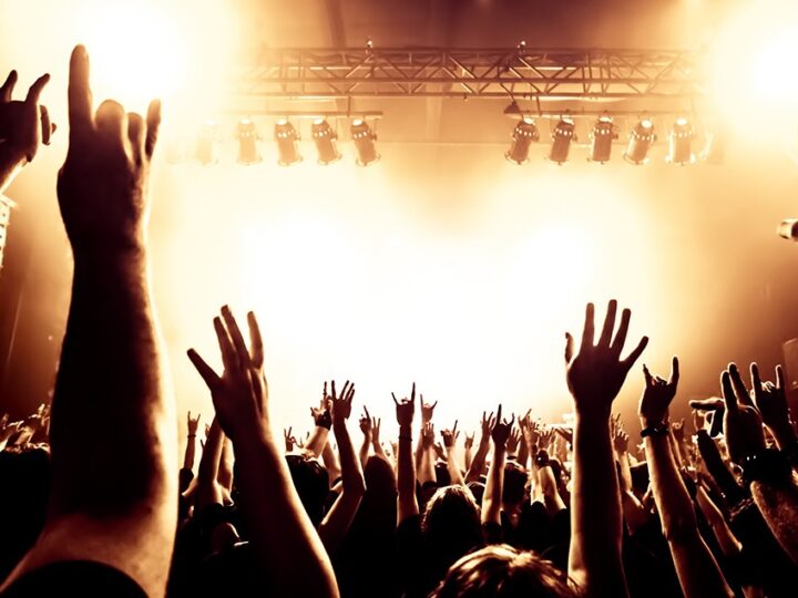 Koncert Sławka Uniatowskiego odwołany – zmiana godziny występu!