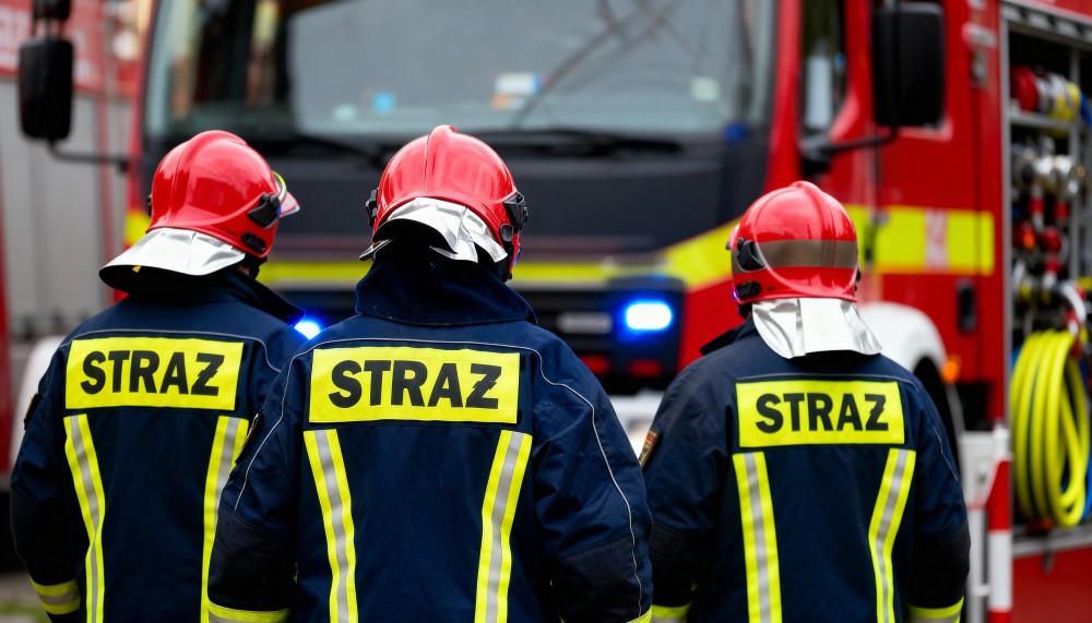 Młodzi twórcy z Wolborza triumfują w strażackim konkursie plastycznym