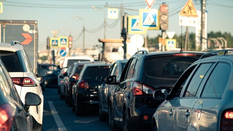 Utrudnienia w ruchu podczas procesji Drogi Krzyżowej w centrum miasta