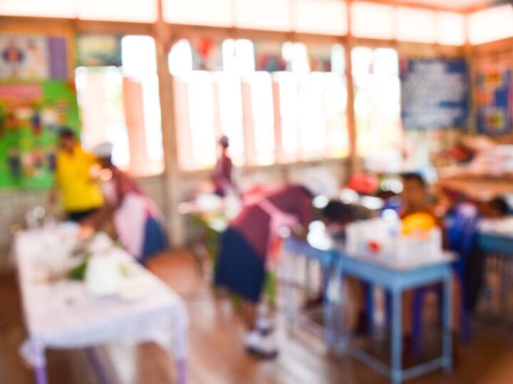 Miejska Biblioteka Publiczna na Pikniku Nauki i Techniki w Piotrkowie: Eksperymenty i odkrycia dla uczniów