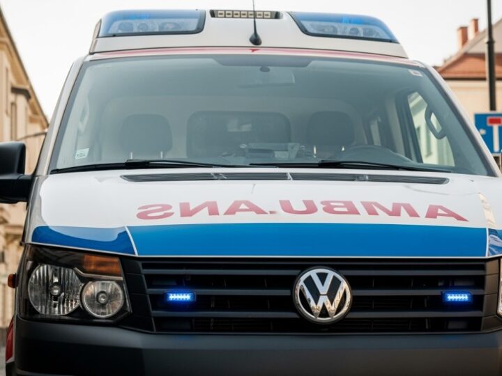 Młodzi ratownicy w akcji: Powiatowe Mistrzostwa w pierwszej pomocy w Moszczenicy