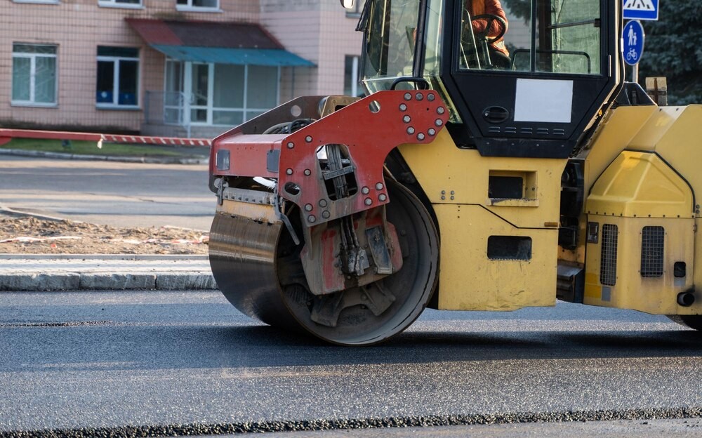 Drogowcy nie zwlekają – intensywne prace na powiatowych drogach już trwają