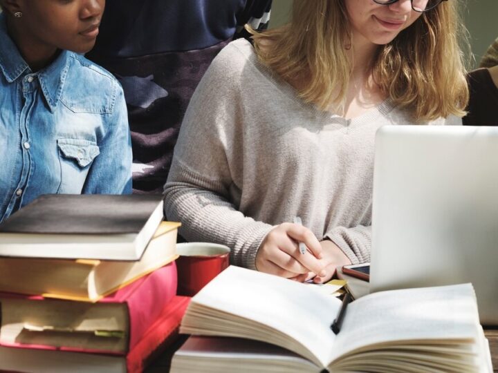 Zakończenie nauki maturzystów i ślubowanie nowych uczniów mundurowych