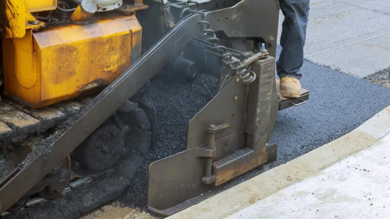 Bitumiczne prace na ulicach Wolborskiej i Rakowskiej startują w środę