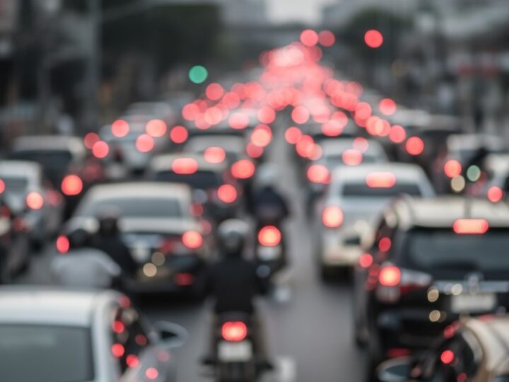 Utrudnienia na przejazdach kolejowych – sprawdź najnowsze informacje!