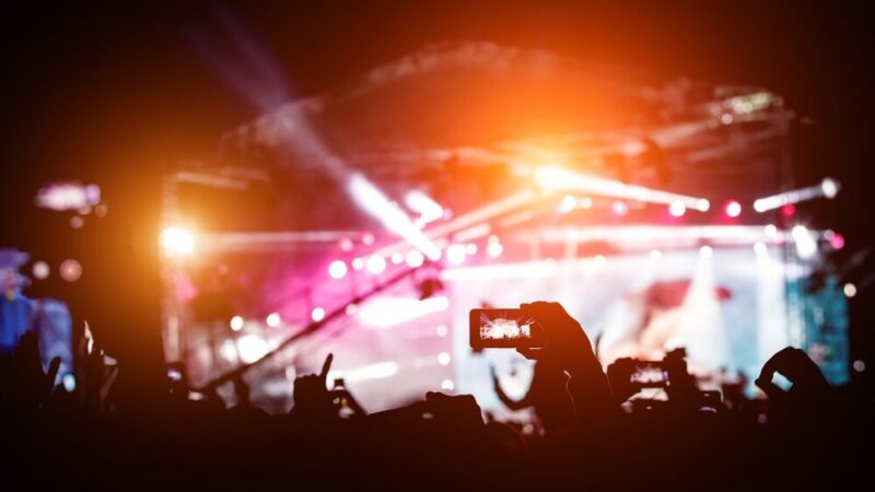 Bajkowy Festiwal Twórczości w Dąbrówce: Magia Razem!