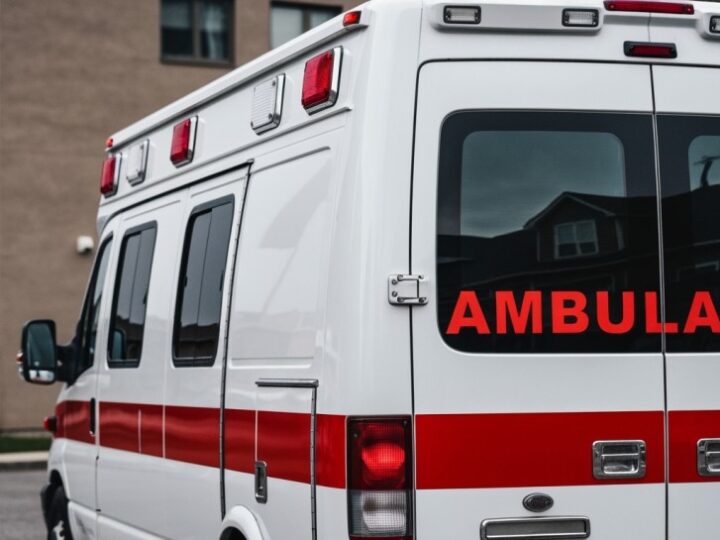 Bezpieczeństwo mieszkańców: Defibrylator AED w Urzędzie Gminy Aleksandrów