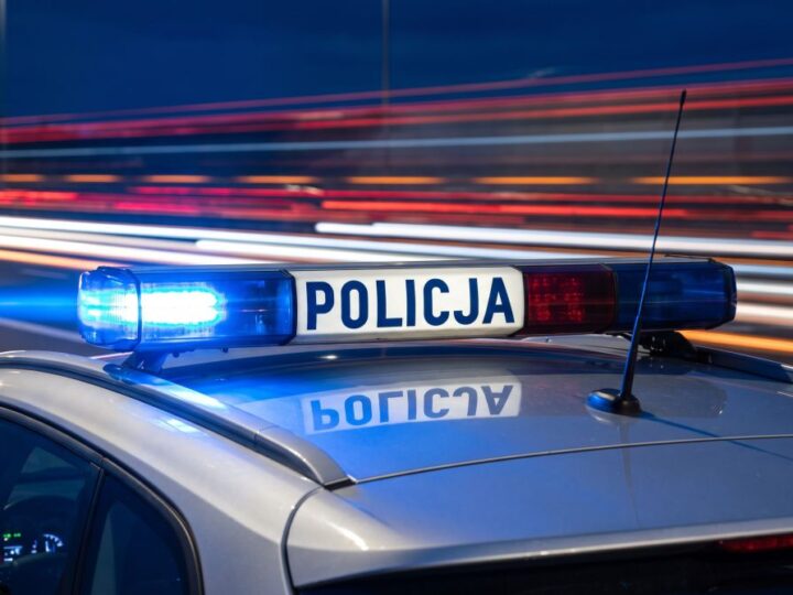 Policjant po służbie rozpoznał poszukiwanego 28-latka w Audi